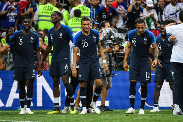 极的防守 极的防守